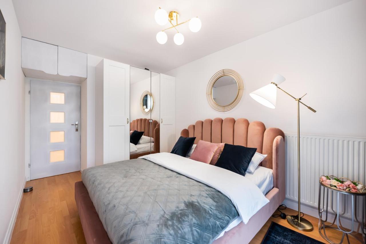 Metro Kondratowicza Velvet Apartment Warszawa Eksteriør bilde